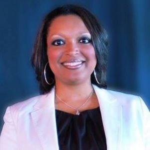 Meet your Posher, Carmela